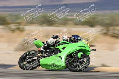 media/Nov-16-2025-Race Pace (Sun) [[8c5fa54630]]/Verified Riders/7-Turn 4 (1155am)/